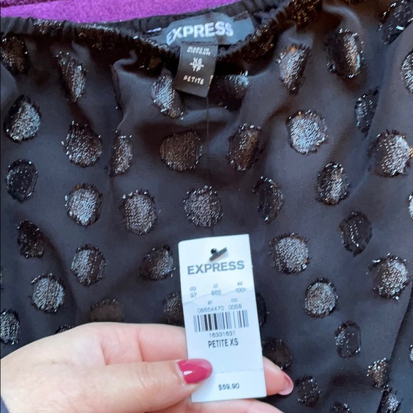 ➕off the shoulder polka dot top➕ - Picture 6 of 7